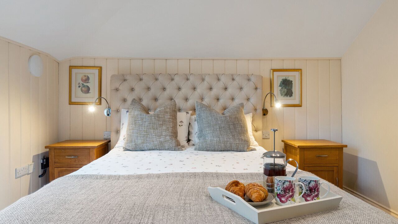 Photo of Bedroom in East Budleigh