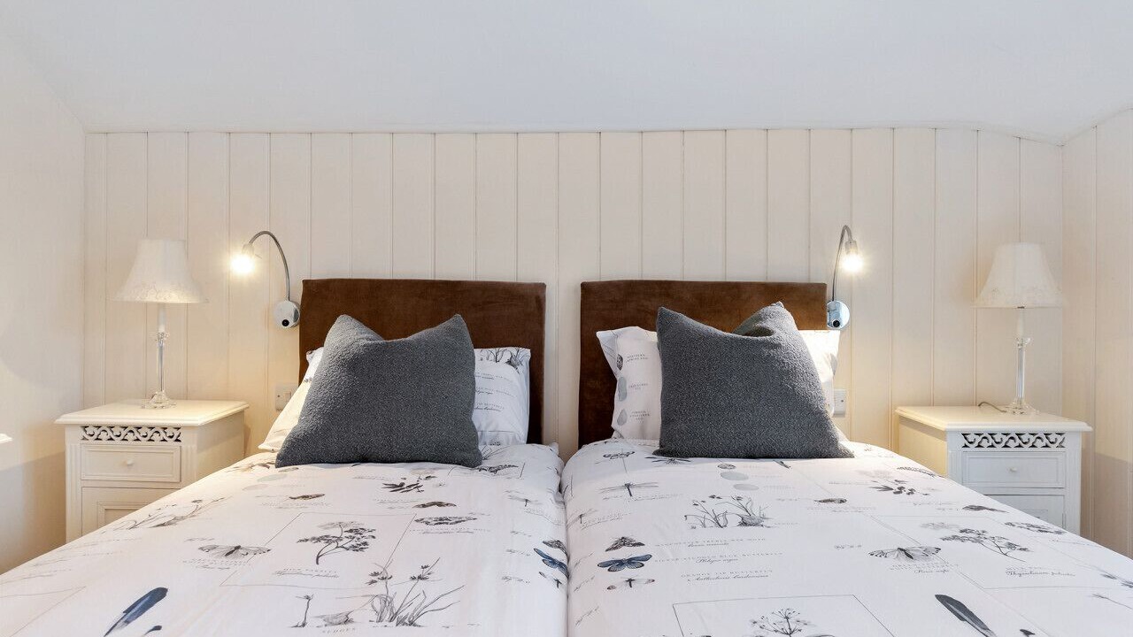 Photo of Bedroom in East Budleigh