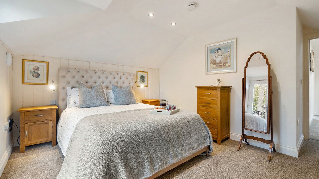 Photo of Bedroom in East Budleigh