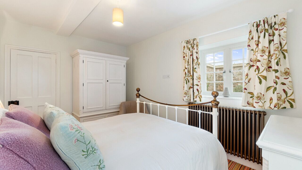 Photo of Bedroom in East Budleigh