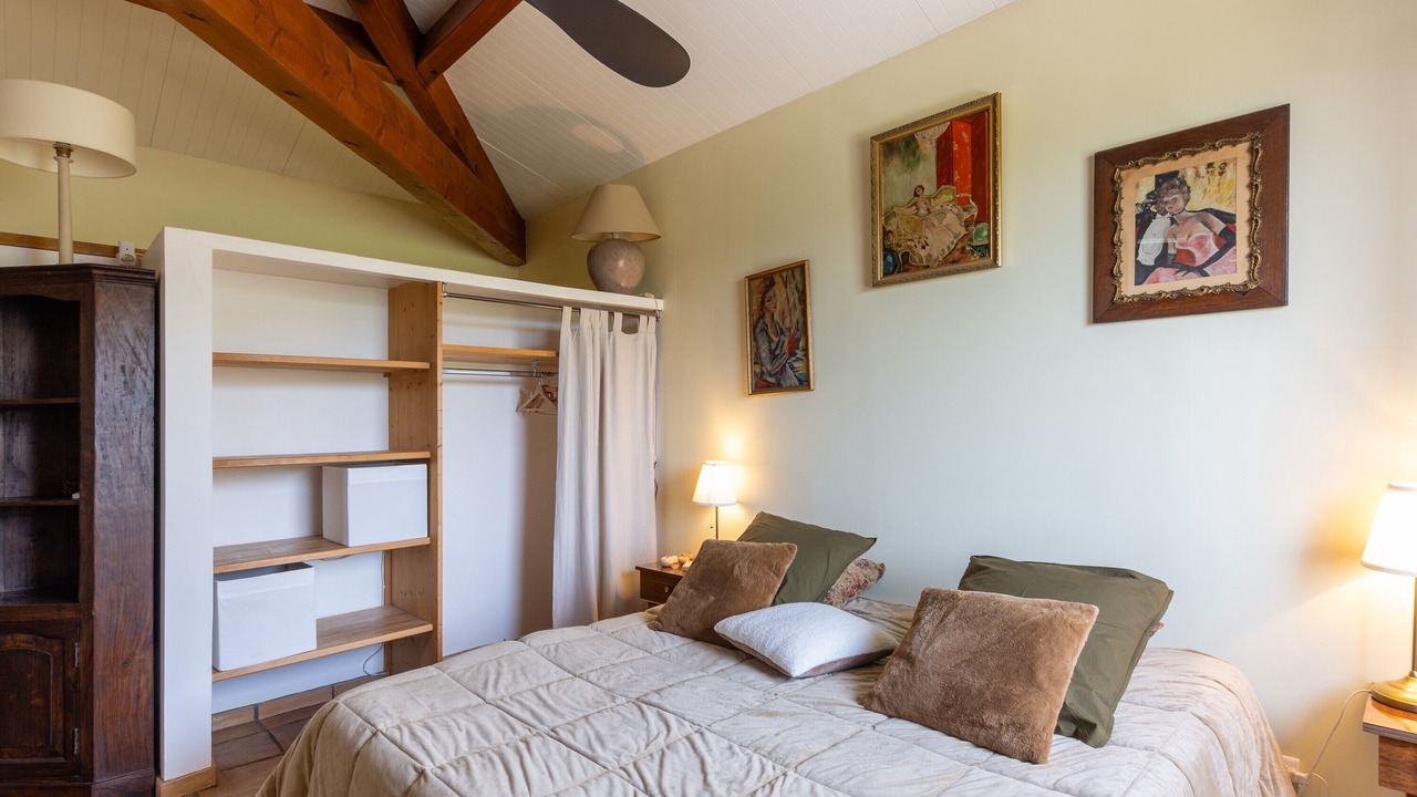 Photo of Bedroom in Grospierres