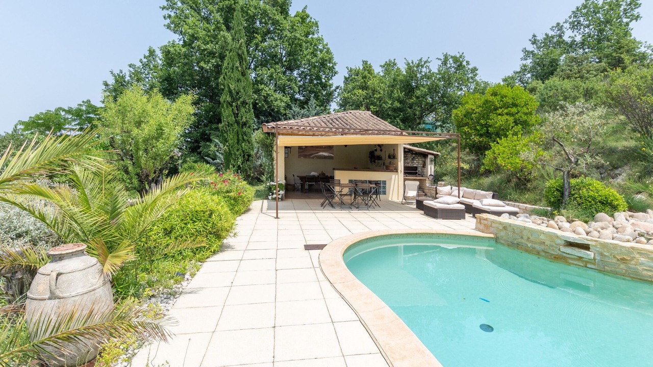 Photo of Outdoor in Grospierres