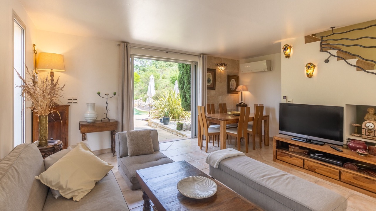 Photo of Livingroom in Grospierres