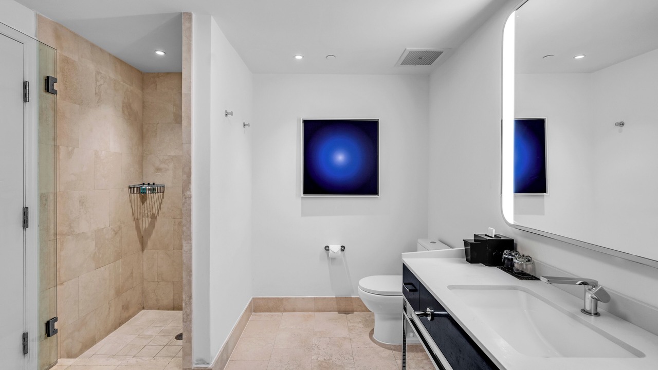 Photo of Bathroom in Mid Beach
