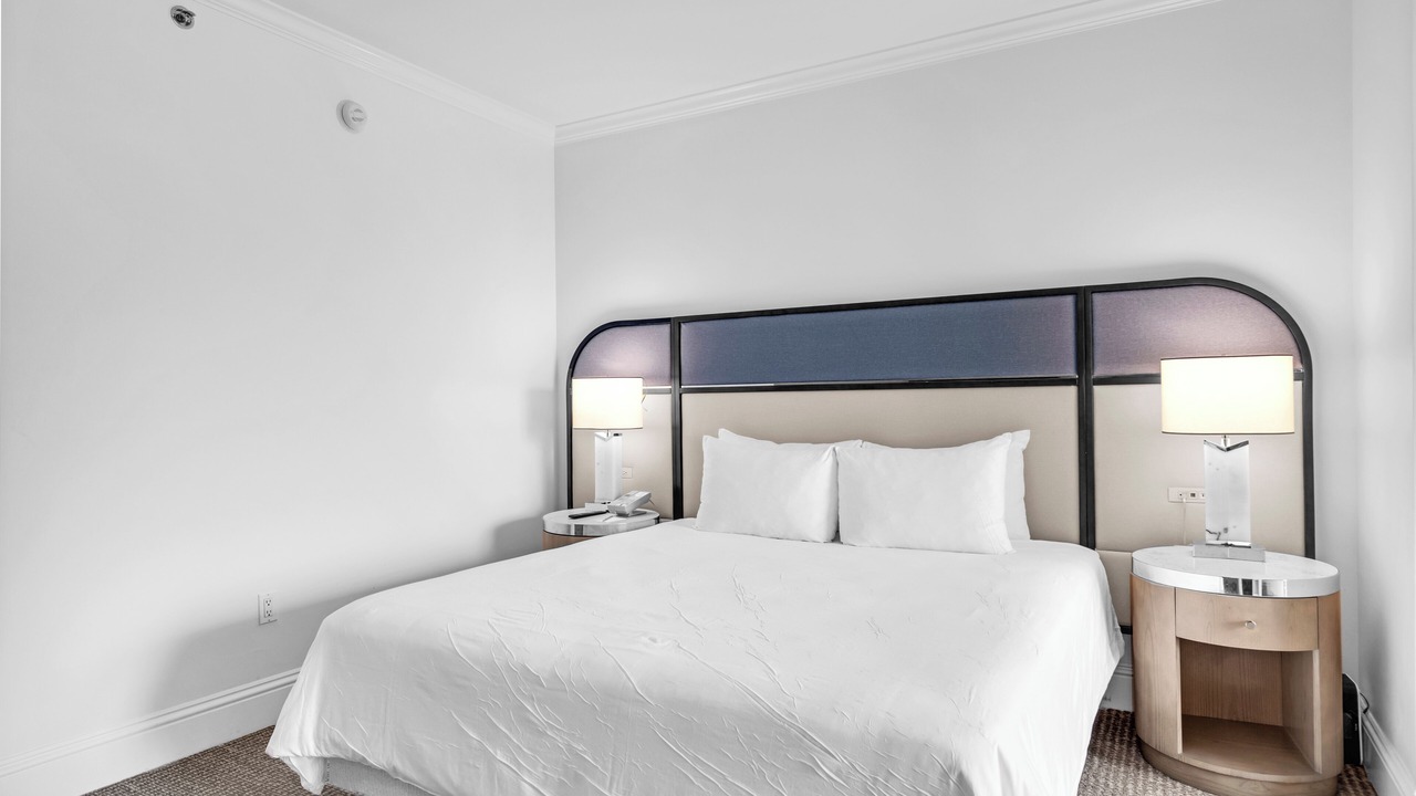Photo of Bedroom in Mid Beach
