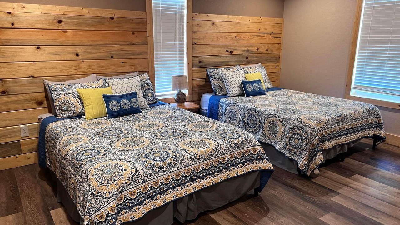 Photo of Bedroom in Branson West