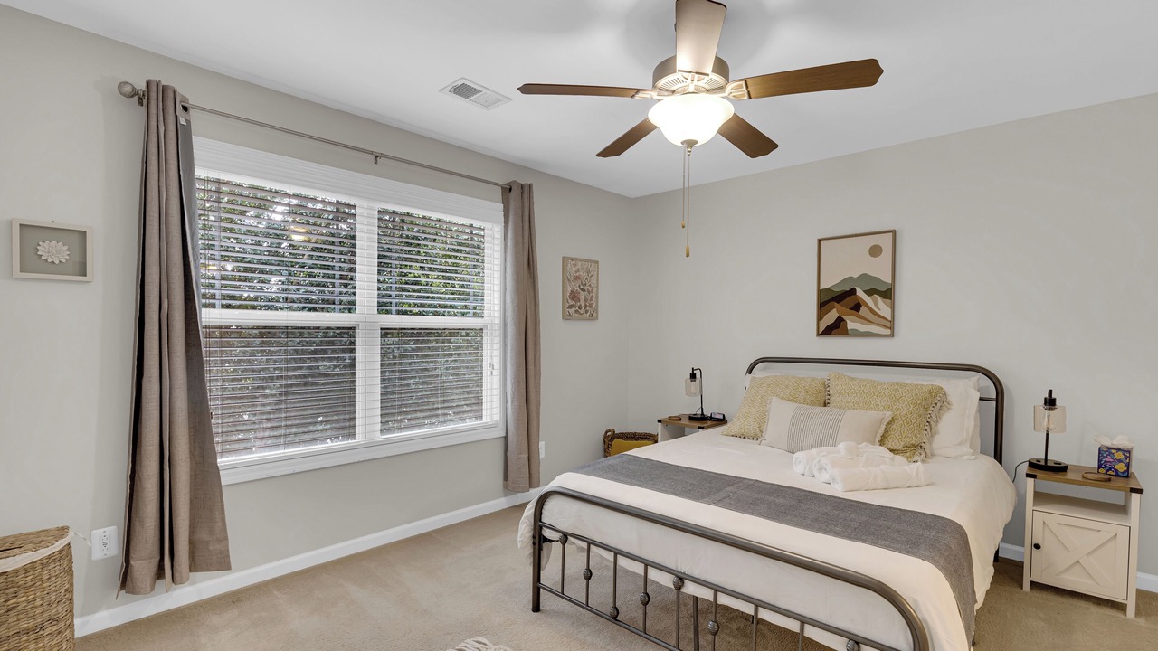 Photo of Bedroom in Arsenal Hill