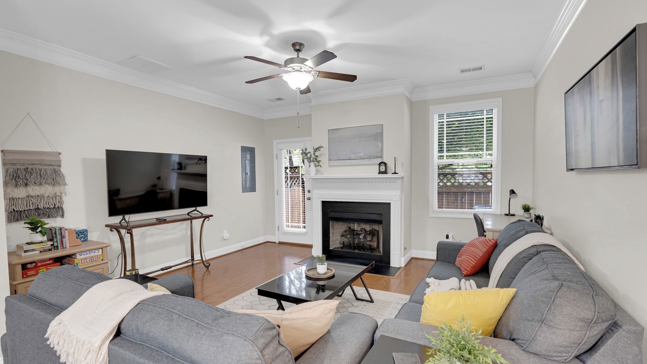 Photo of Livingroom in Arsenal Hill