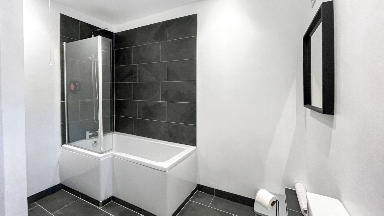 Photo of Bathroom in Denbigh