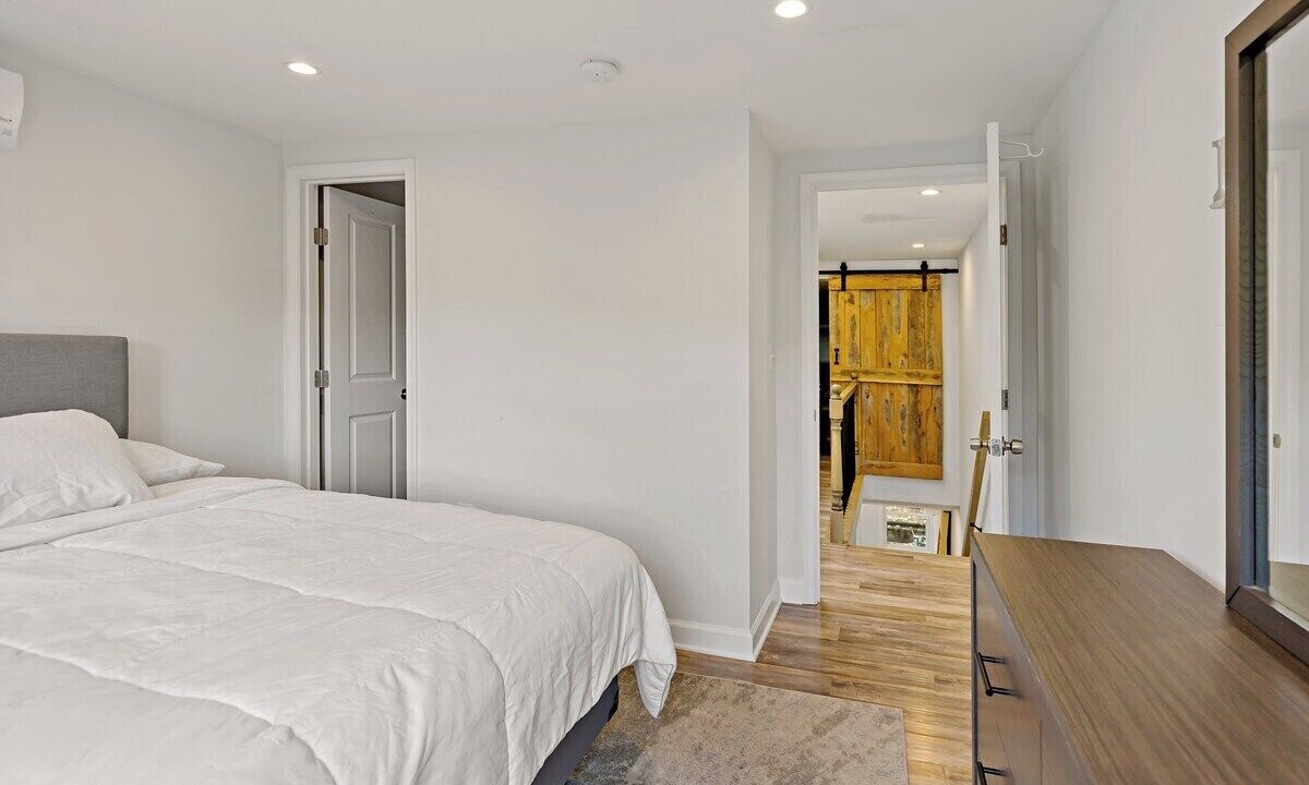 Photo of Bedroom in Old Town West