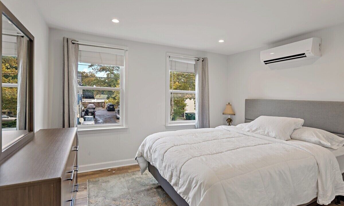Photo of Bedroom in Old Town West
