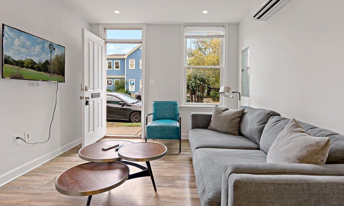 Photo of Livingroom in Old Town West