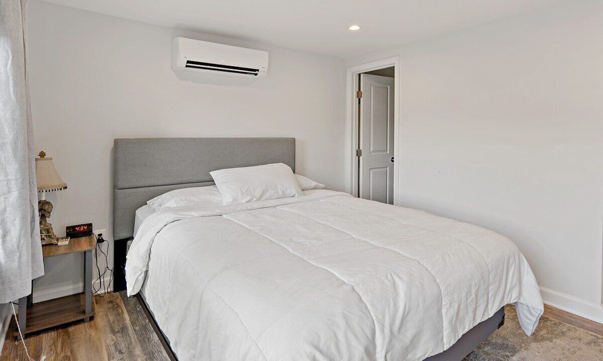 Photo of Bedroom in Old Town West