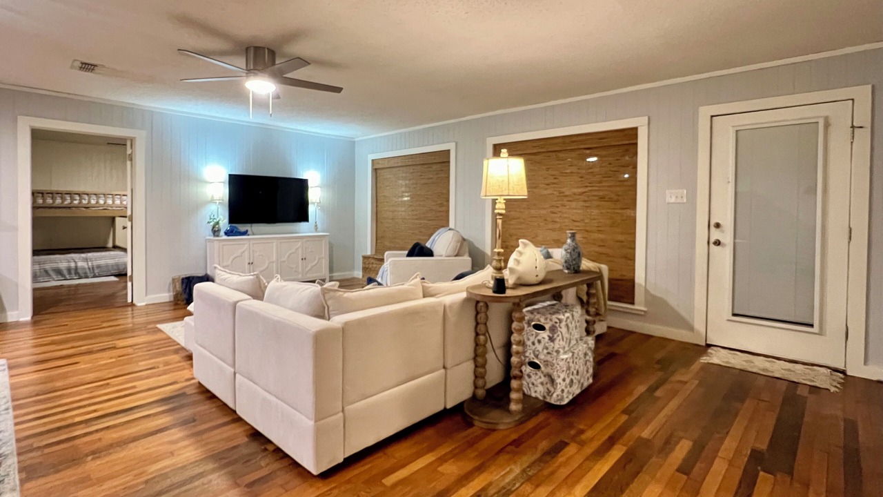 Photo of Livingroom in Lone Star