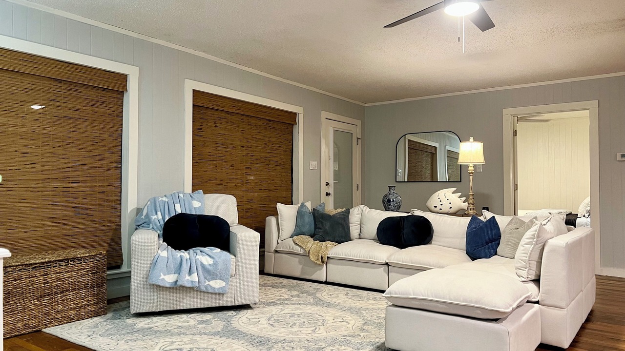 Photo of Livingroom in Lone Star