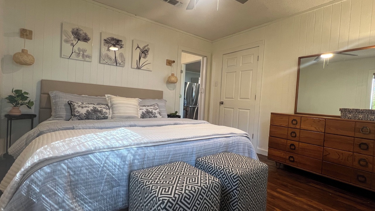 Photo of Bedroom in Lone Star