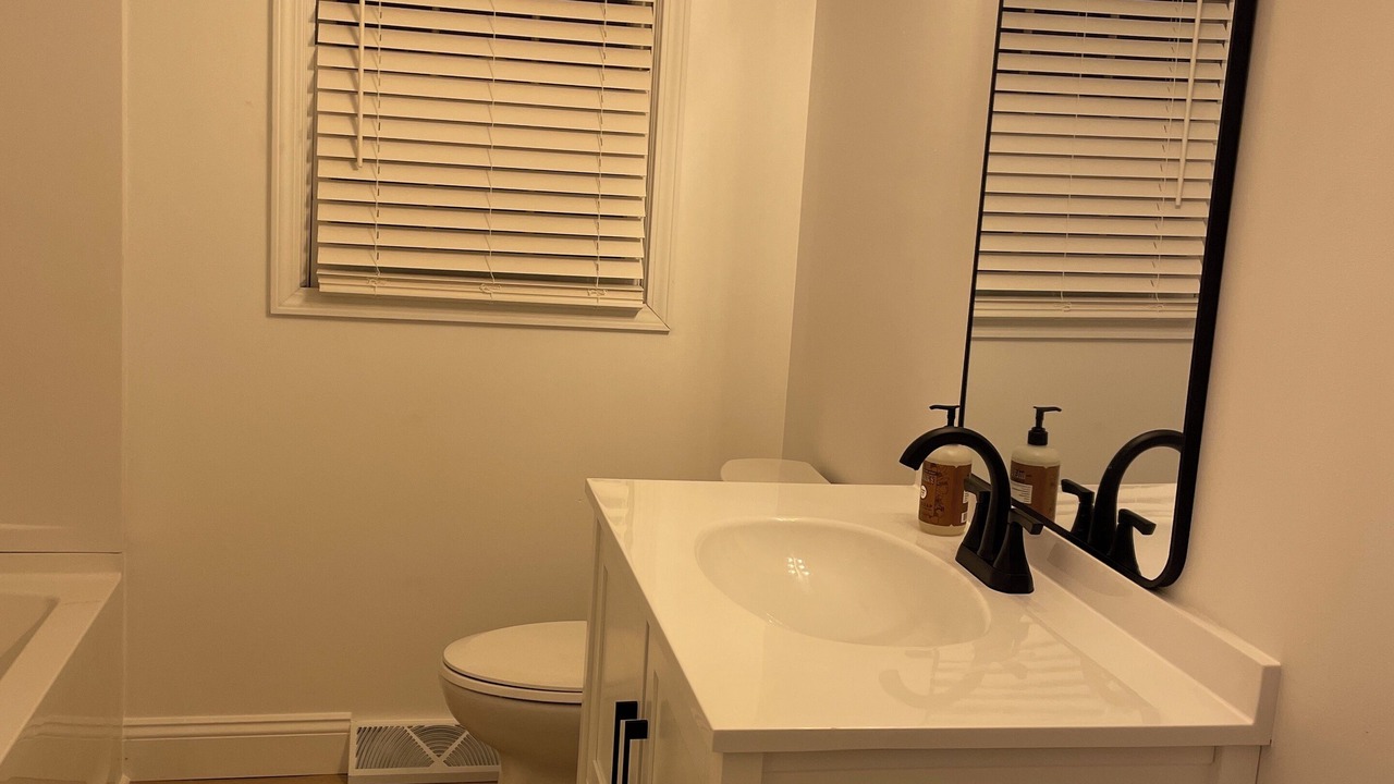 Photo of Bathroom in Connersville