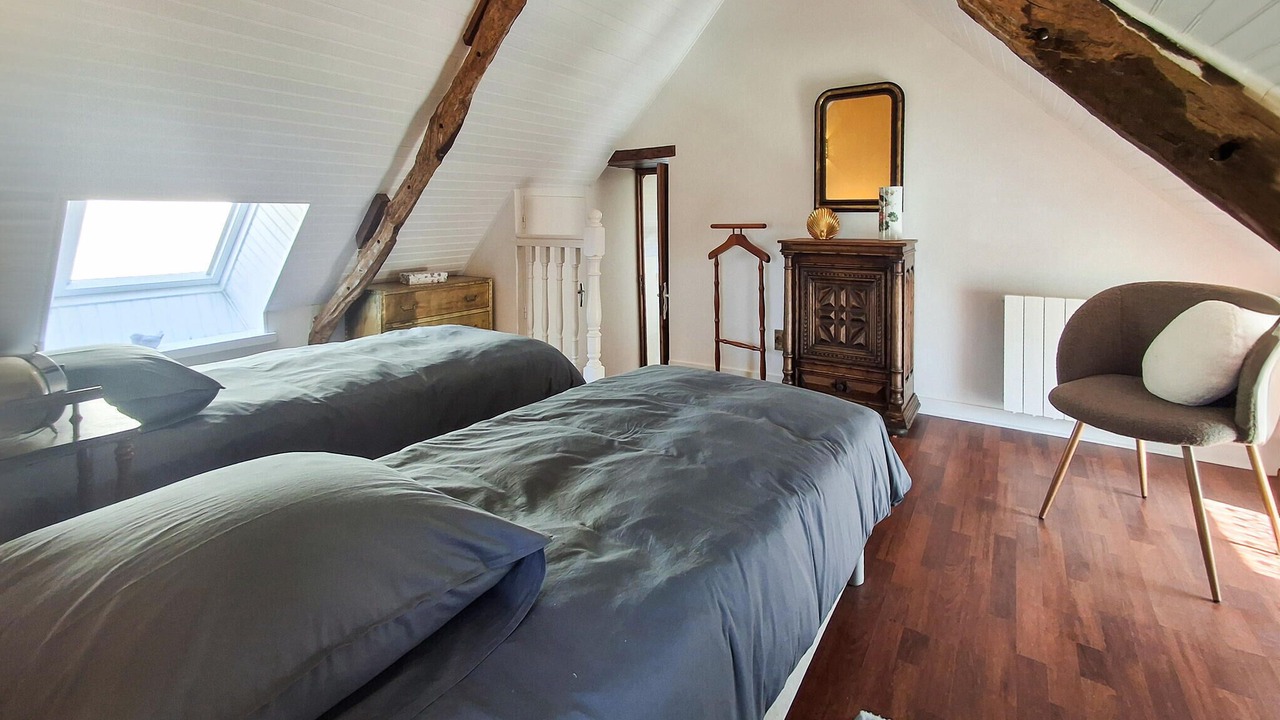 Photo of Others in Caden