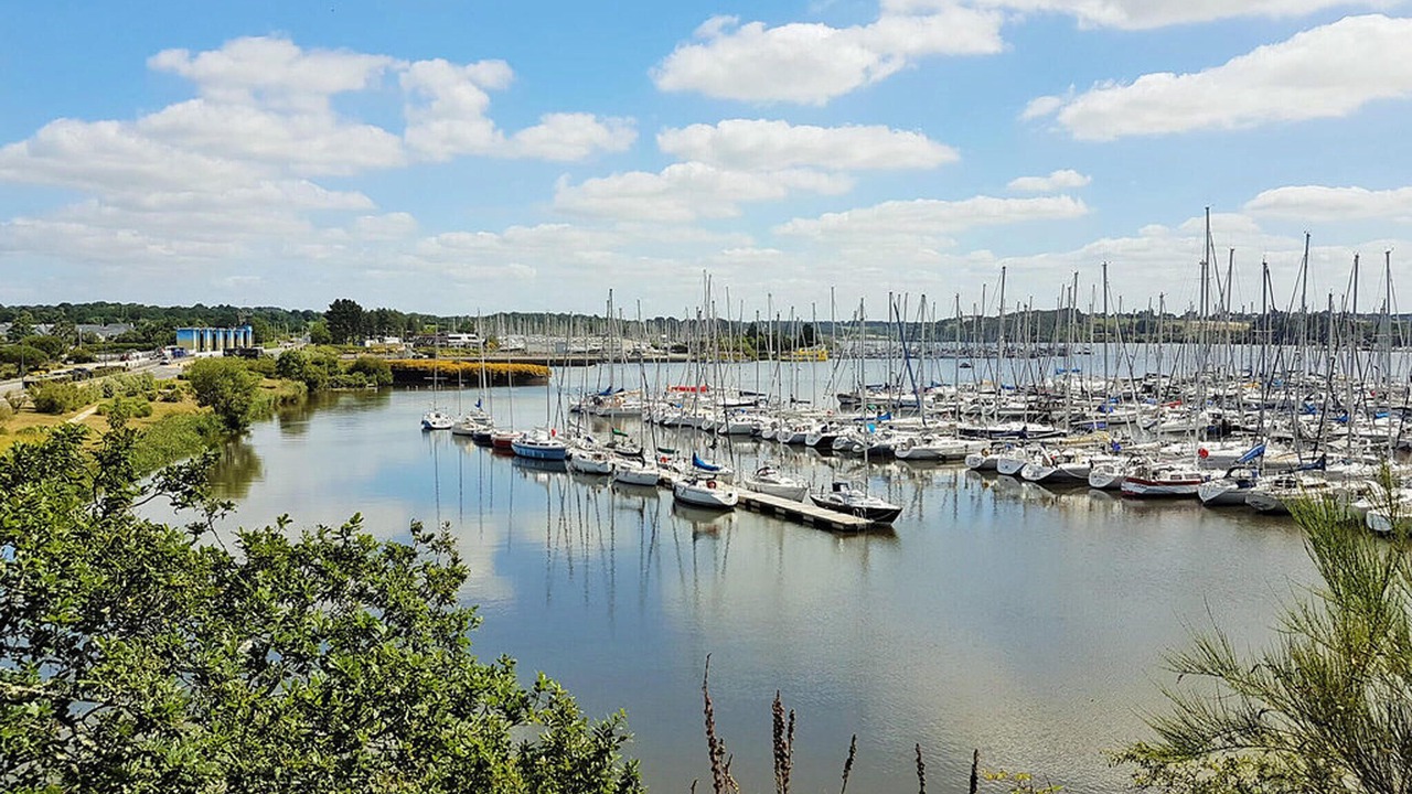 Photo of Others in Caden