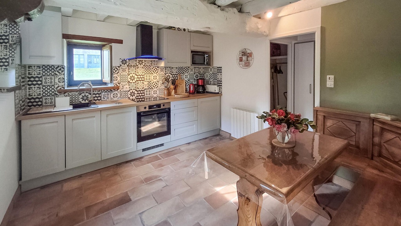 Photo of Others in Caden