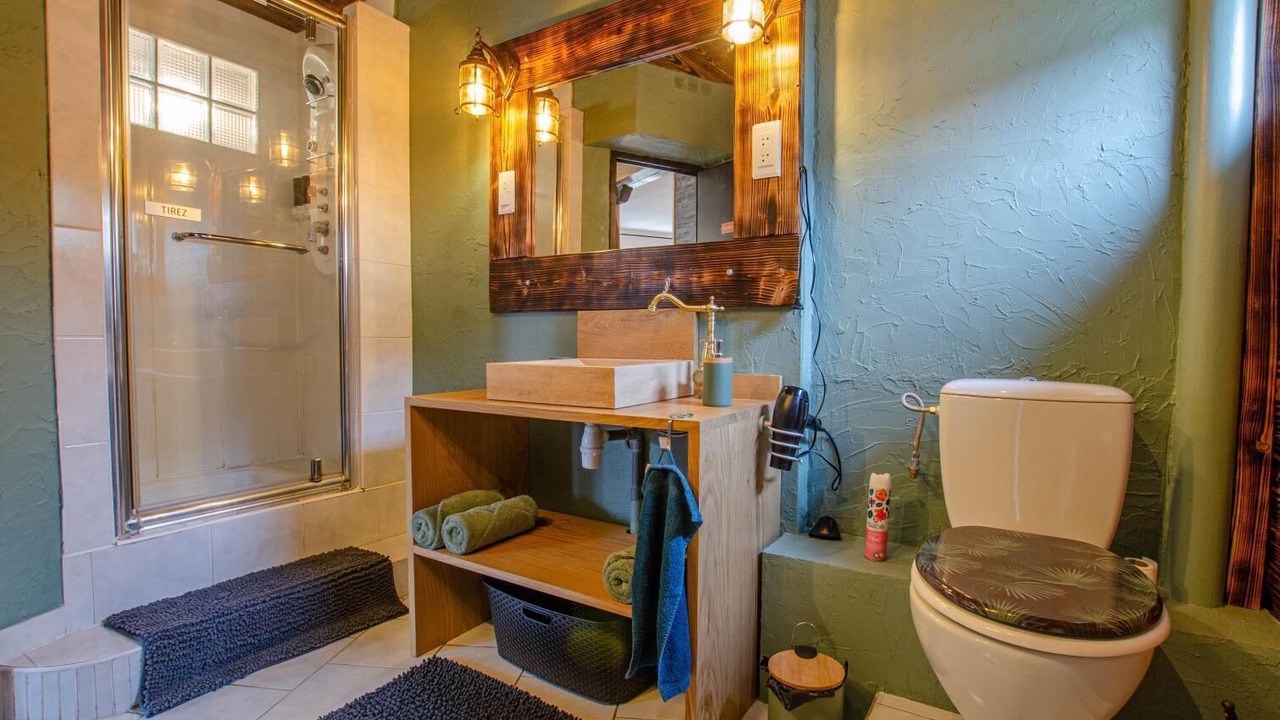 Photo of Bathroom in Arsonval