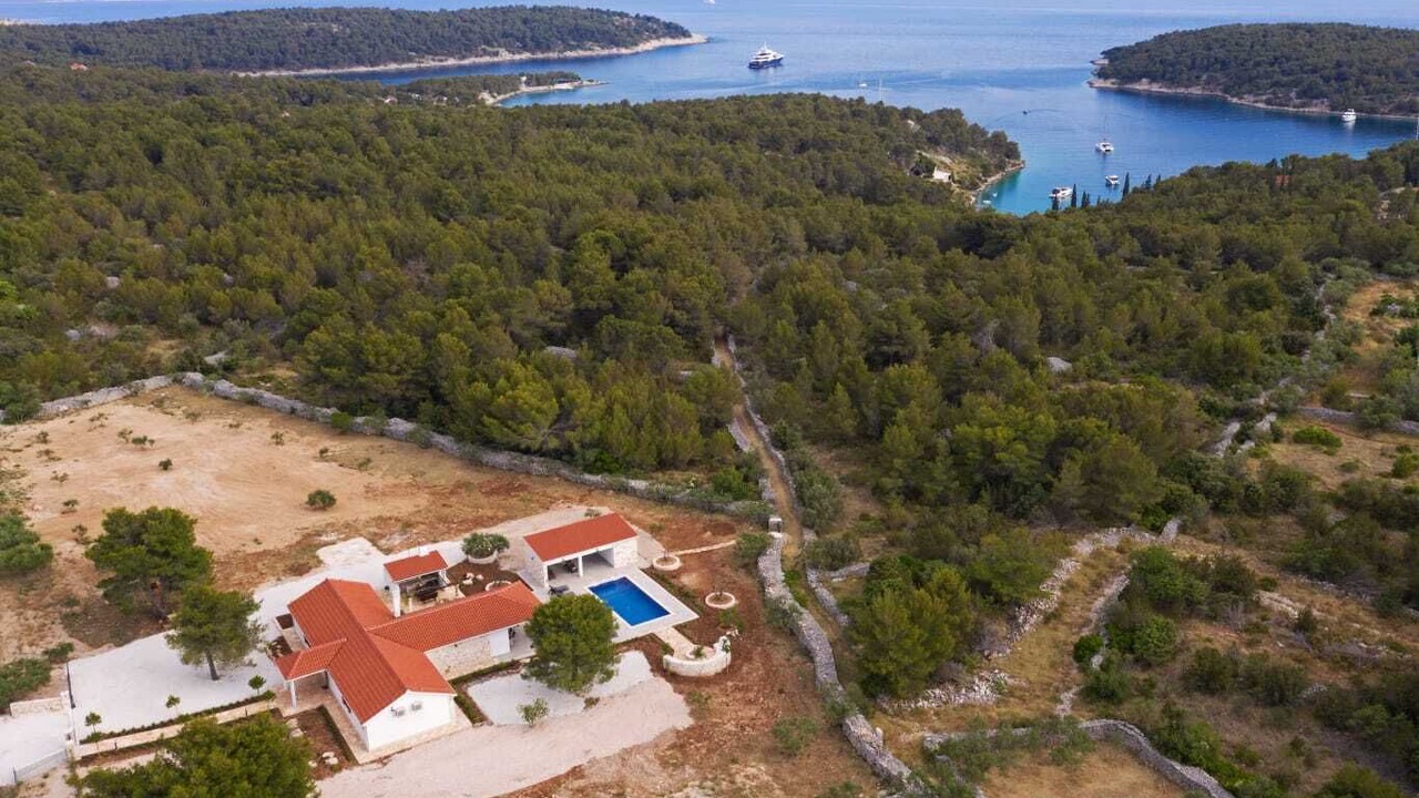 Photo of Outdoor in Milna (Brac)