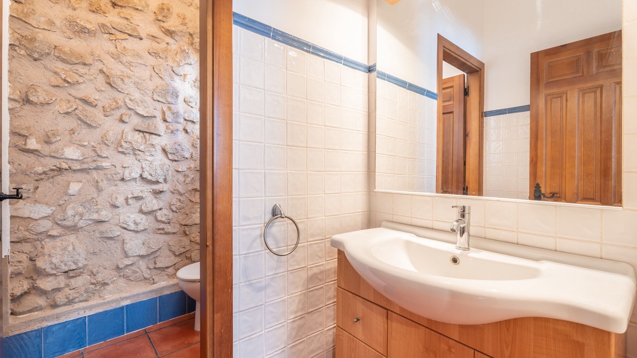 Photo of Bathroom in Chulilla
