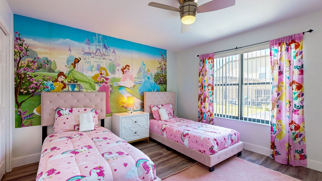Photo of Bedroom in Lake Davenport Estates