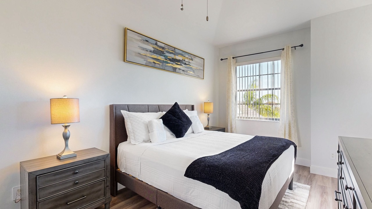 Photo of Bedroom in Lake Davenport Estates
