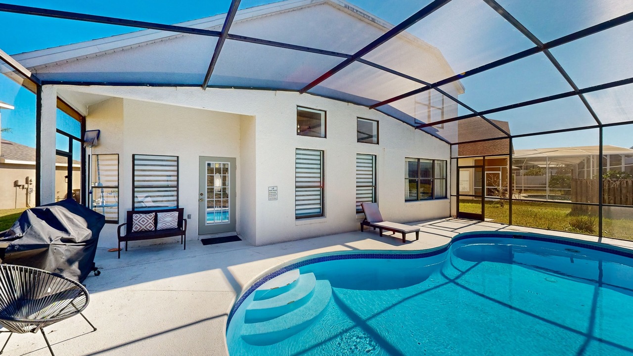 Photo of Outdoor in Lake Davenport Estates