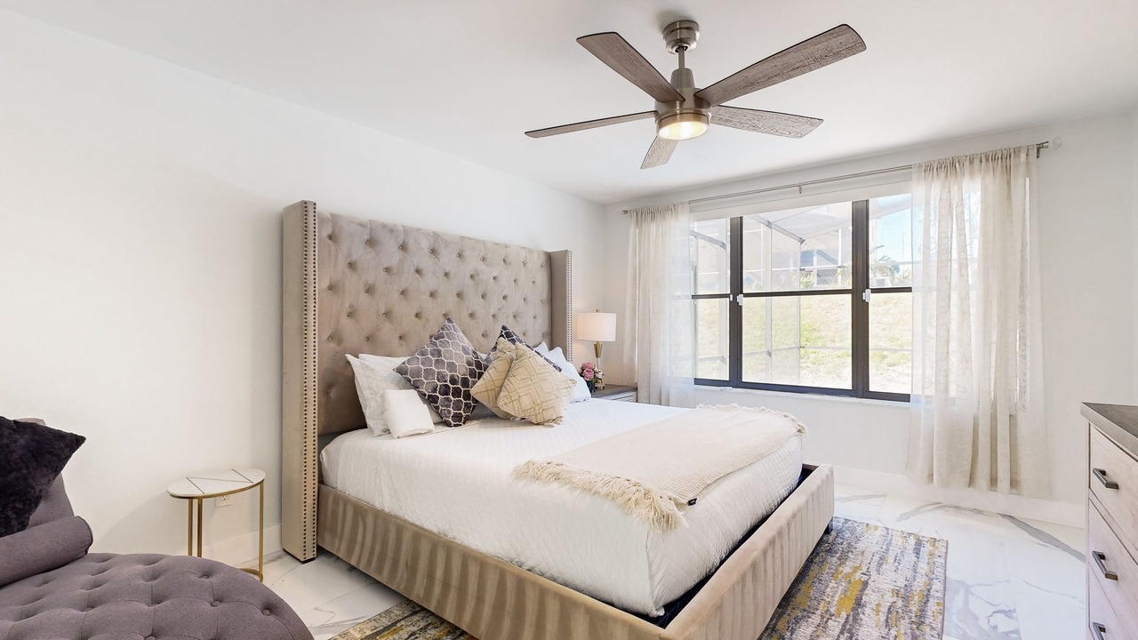 Photo of Bedroom in Lake Davenport Estates