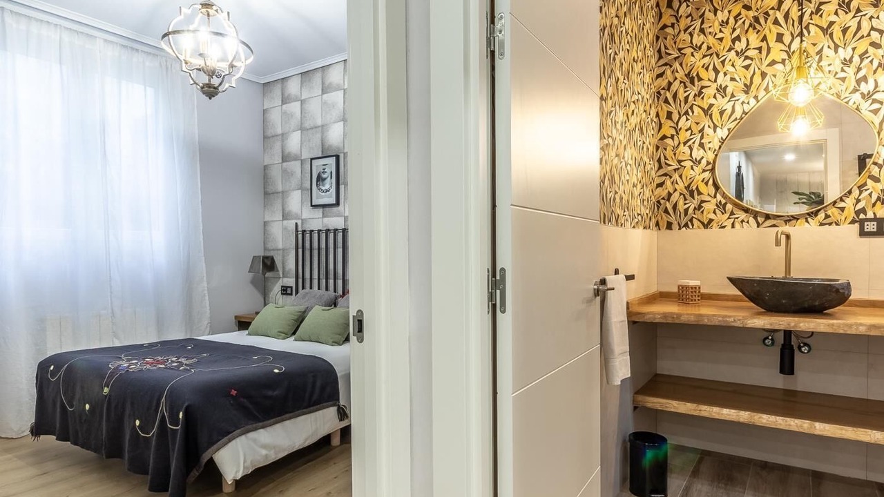 Photo of Bedroom in Bilbao City Centre