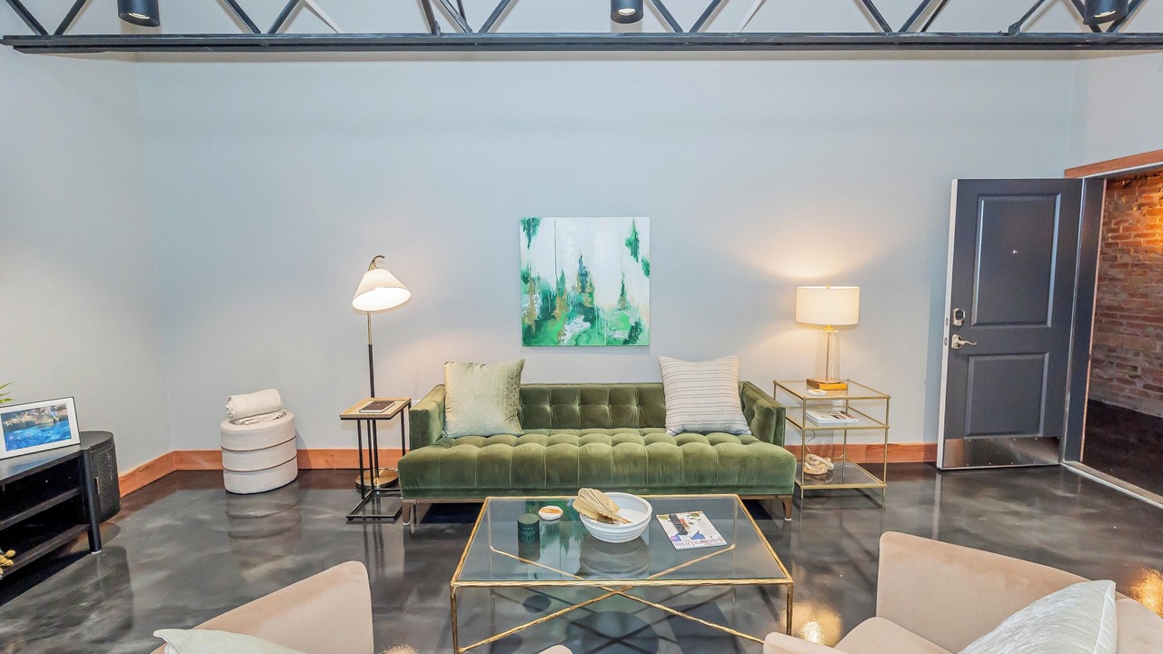 Photo of Livingroom in Jacksonville