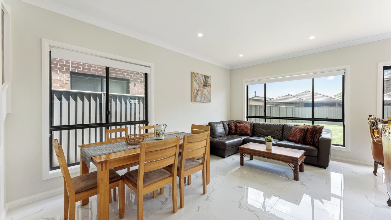 Photo of Others in Austral