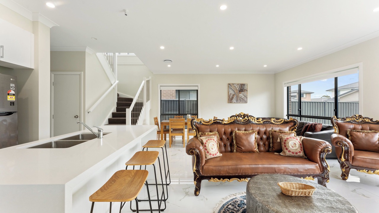 Photo of Others in Austral