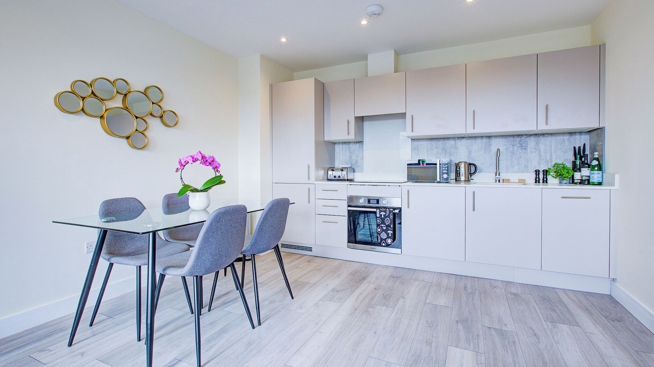 Photo of Others in Cheam