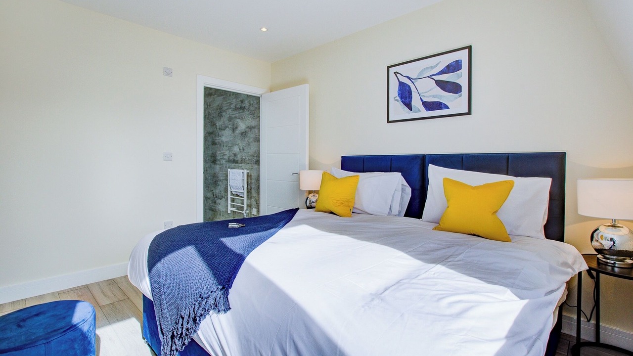 Photo of Others in Cheam