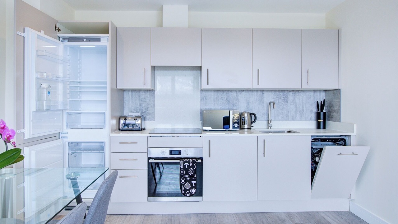 Photo of Others in Cheam