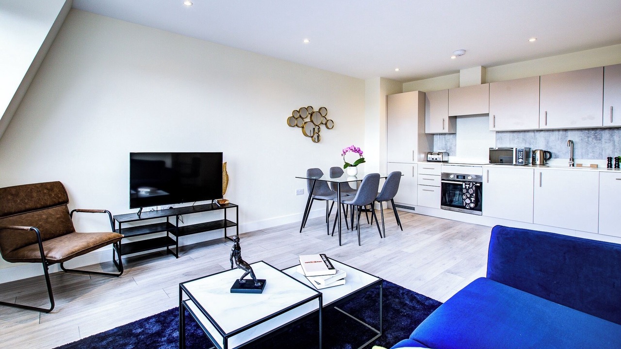 Photo of Others in Cheam