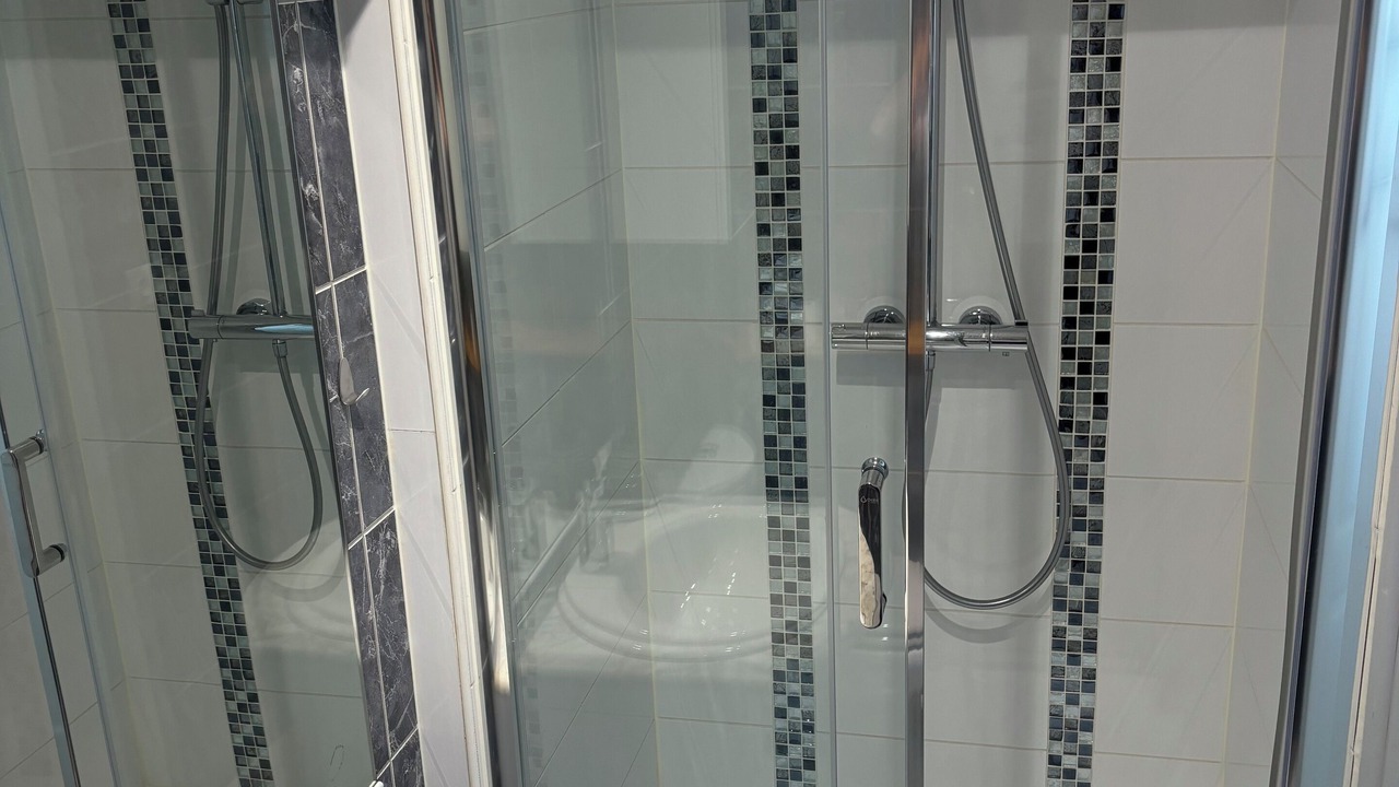 Photo of Bathroom in Malesherbes