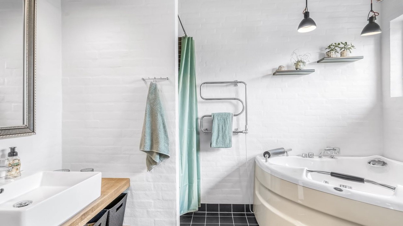 Photo of Bathroom in Trend