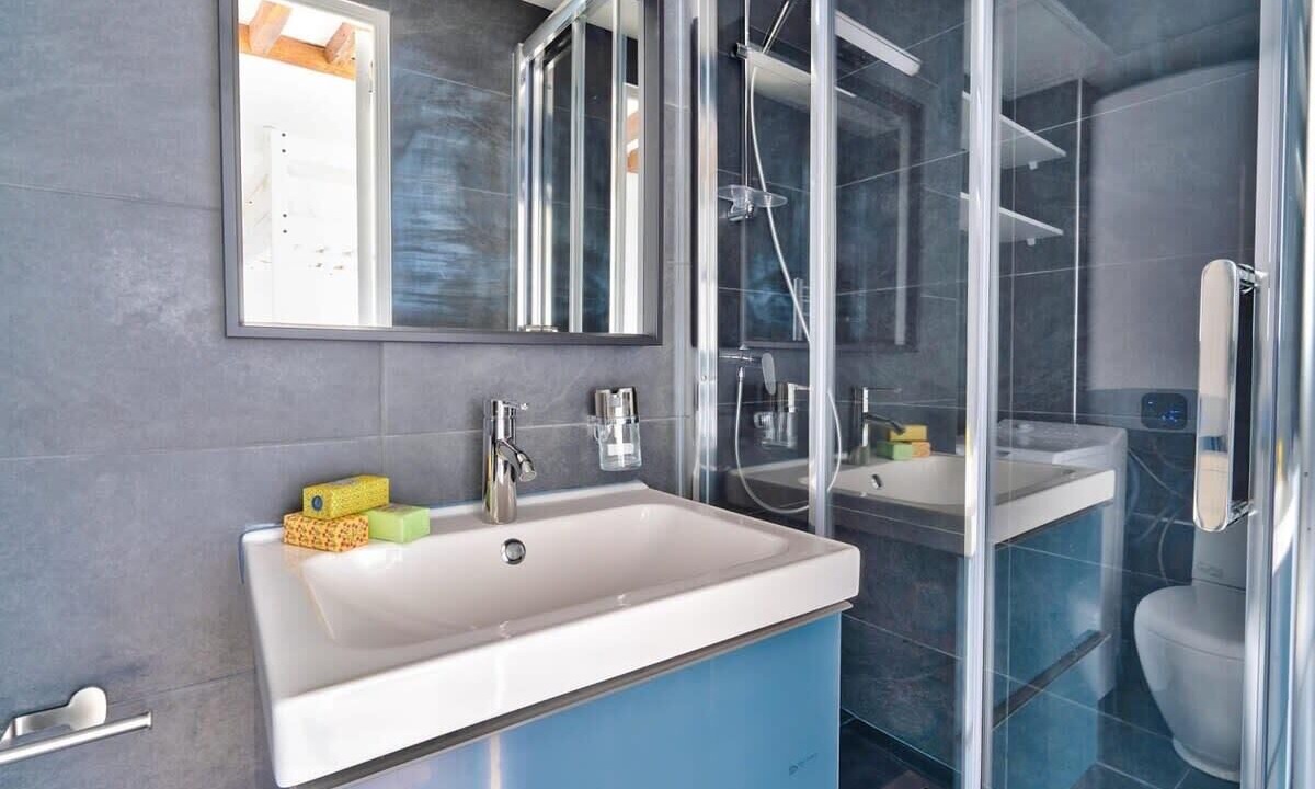 Photo of Bathroom in Quartier de la Porte-Saint-Denis