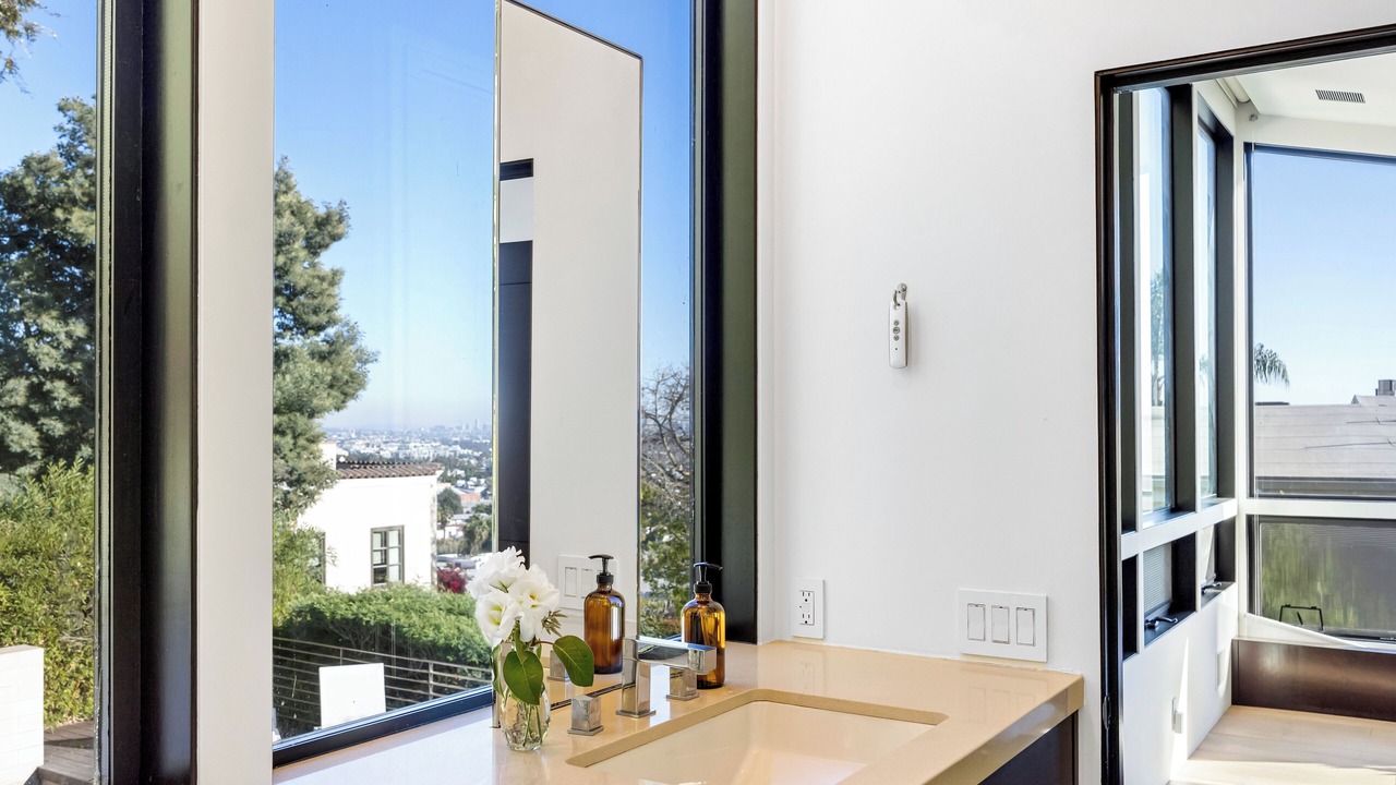 Photo of Bathroom in Hollywood Hills West
