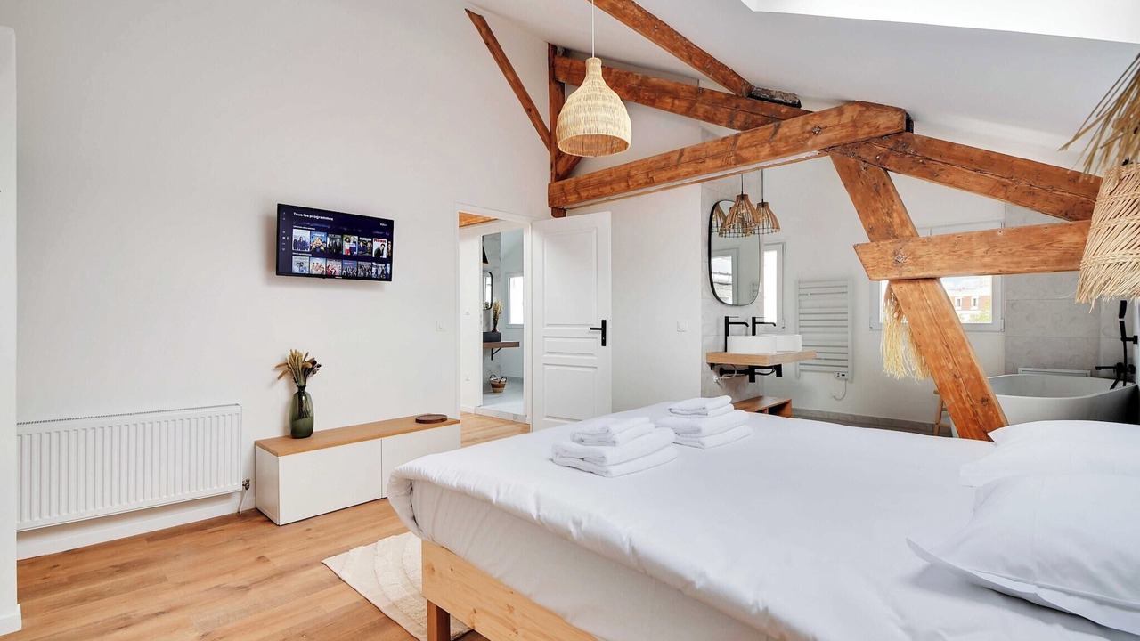 Photo of Bedroom in Les Puces de Saint-Ouen
