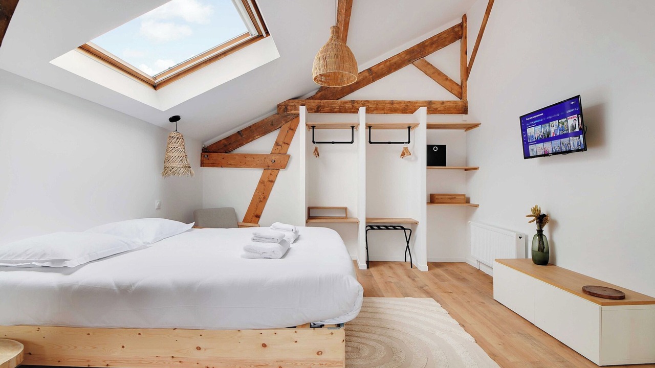 Photo of Bedroom in Les Puces de Saint-Ouen