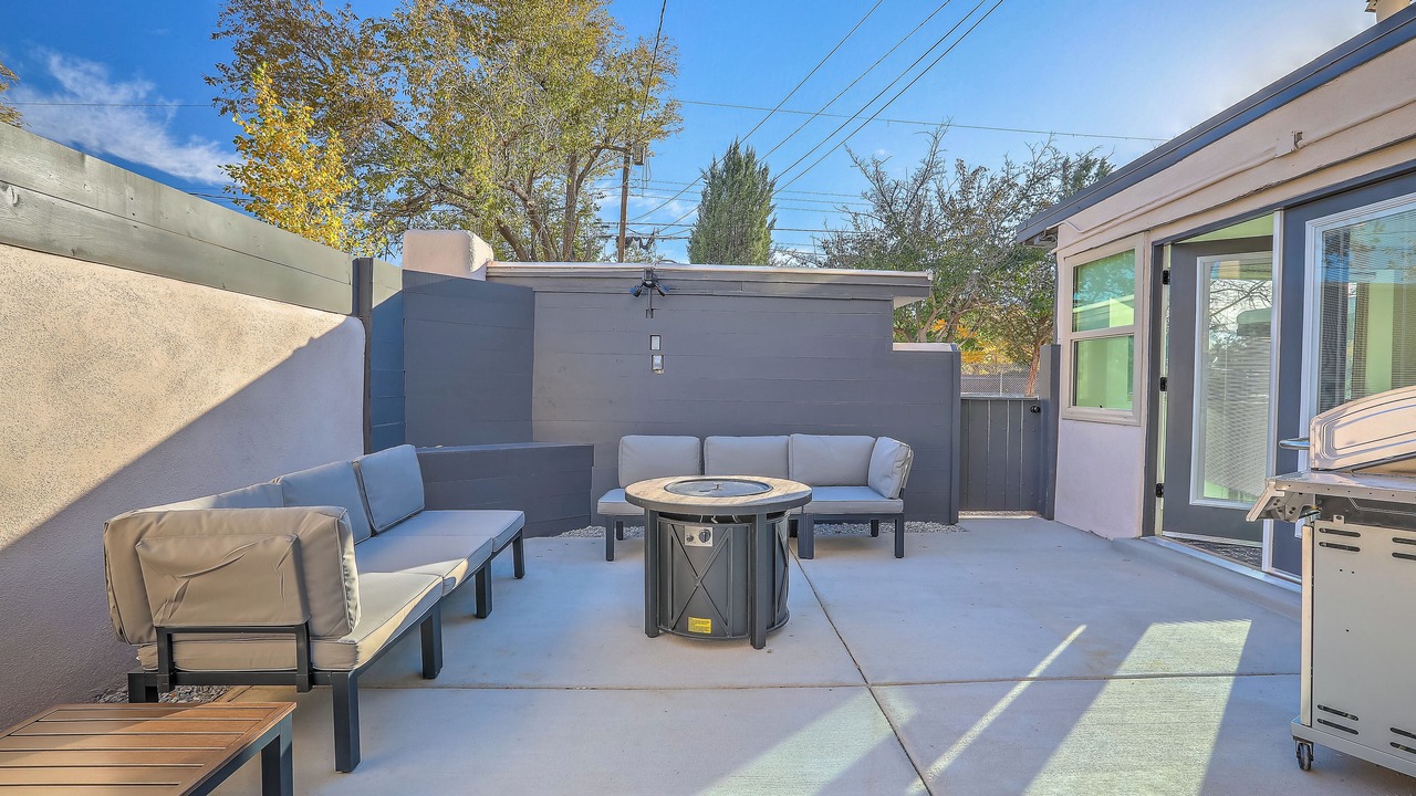 Photo of Outdoor in Near North Valley