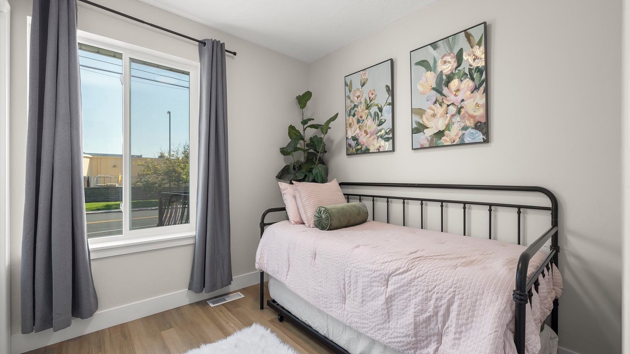 Photo of Bedroom in Orem