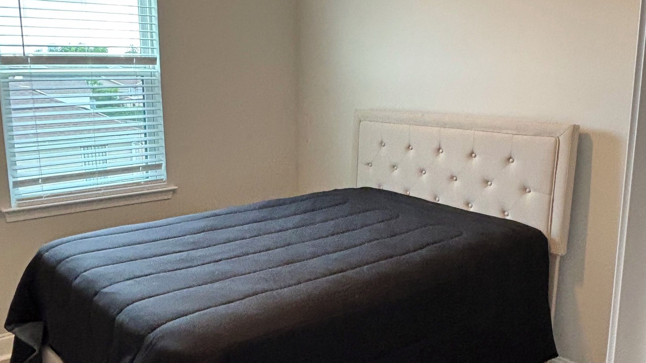 Photo of Bedroom in Kenner - Louis Armstrong International Airport