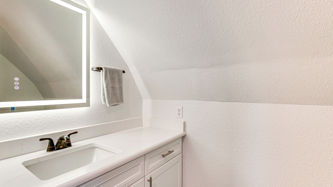 Photo of Bathroom in Gober