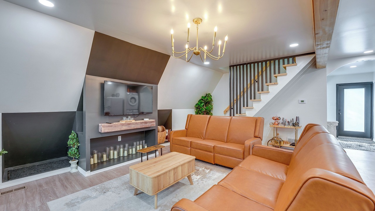 Photo of Livingroom in Lakewood Club